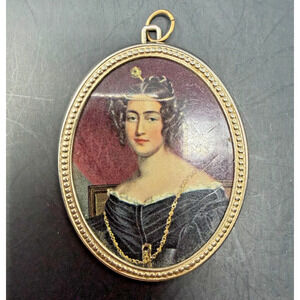 Vintage Lady Portrait Pendant Brooch Gold Tone Oval Frame 2” Locket Style